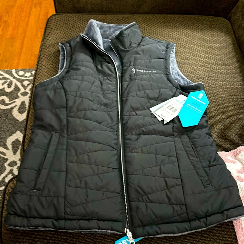Free Country Black Puffer Vest
